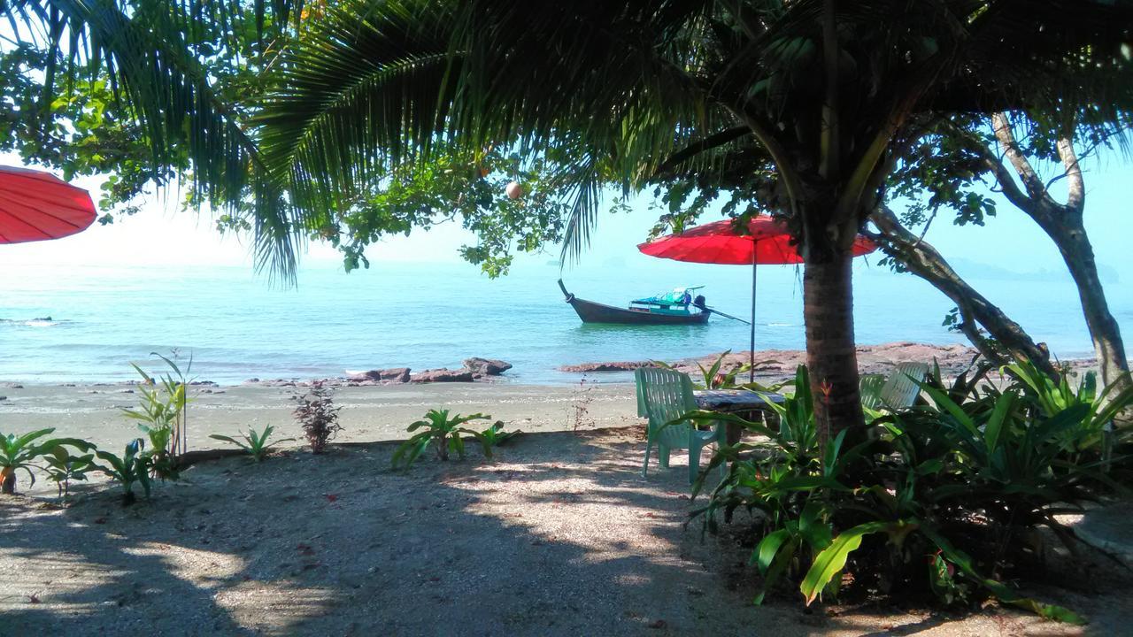 Hotel Dugong Koh Sukorn Ko Sukon Exterior foto